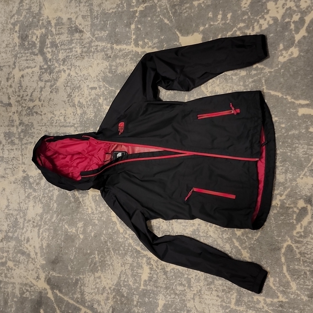 NorthFace HyVent rain jacket coat size small black with pink interior and accent